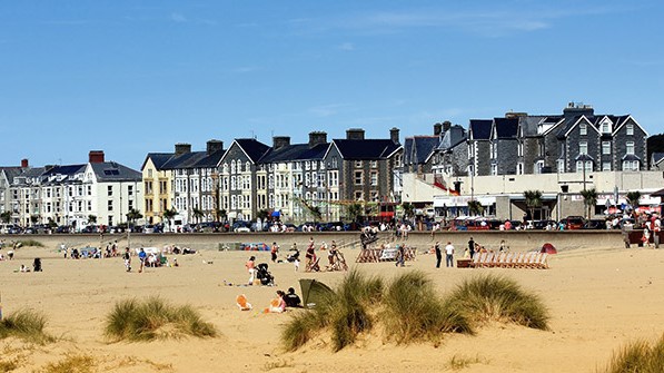 Barmouth Beach North Wales Holiday Cottages